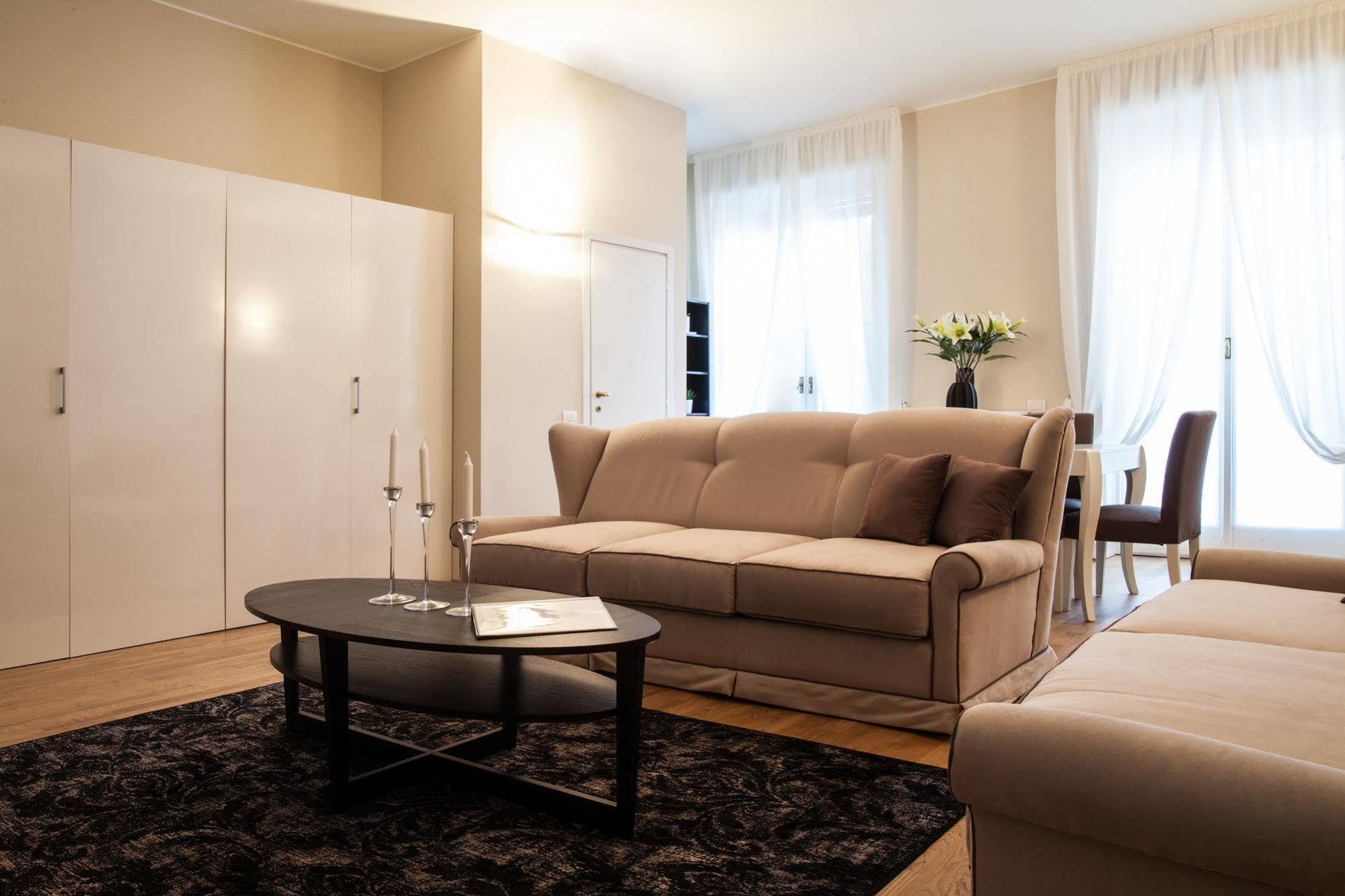 Milan Royal Suites Eksteriør bilde
