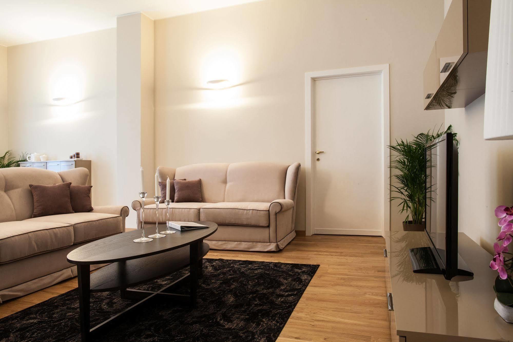Milan Royal Suites Eksteriør bilde
