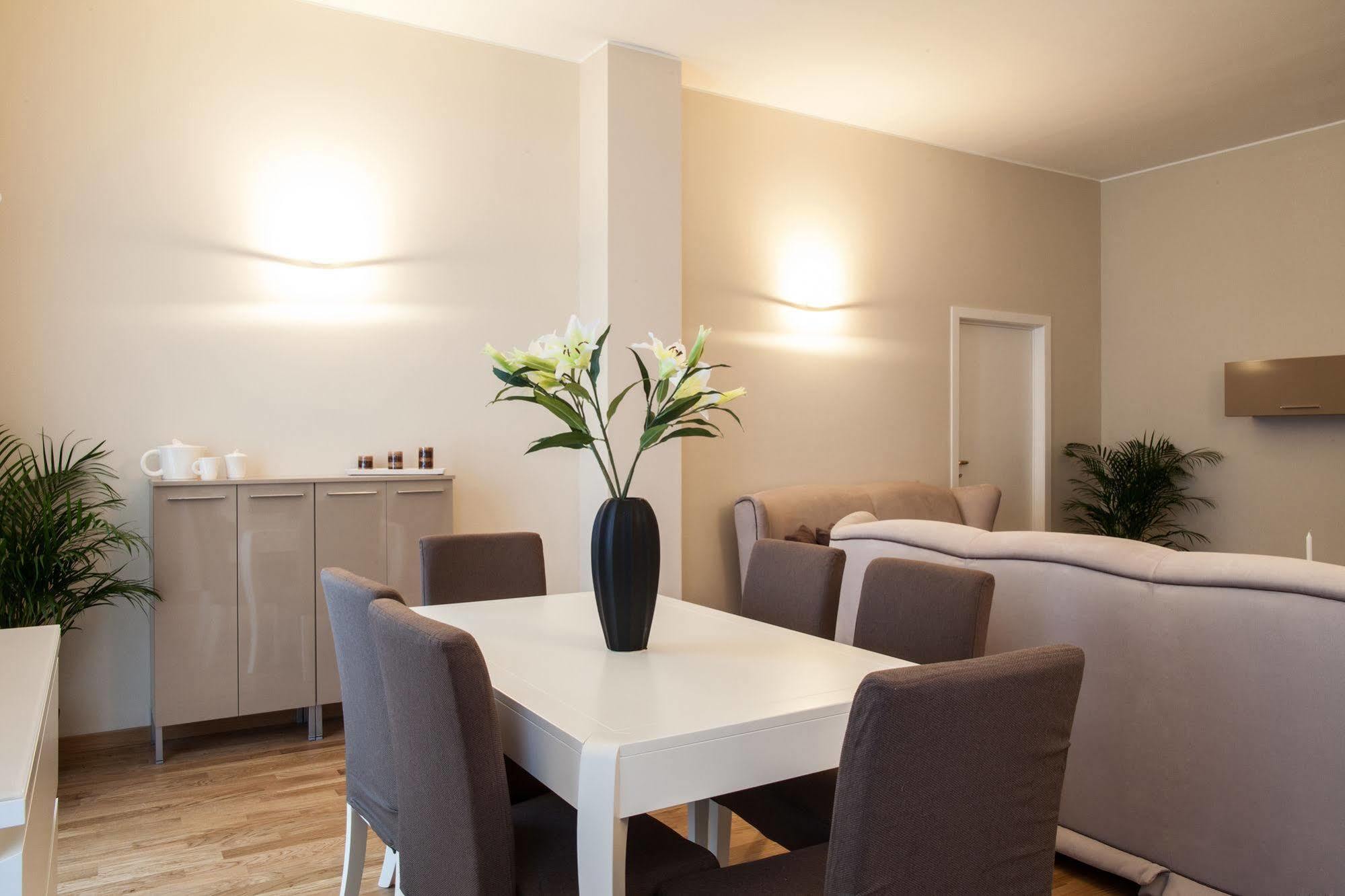 Milan Royal Suites Eksteriør bilde